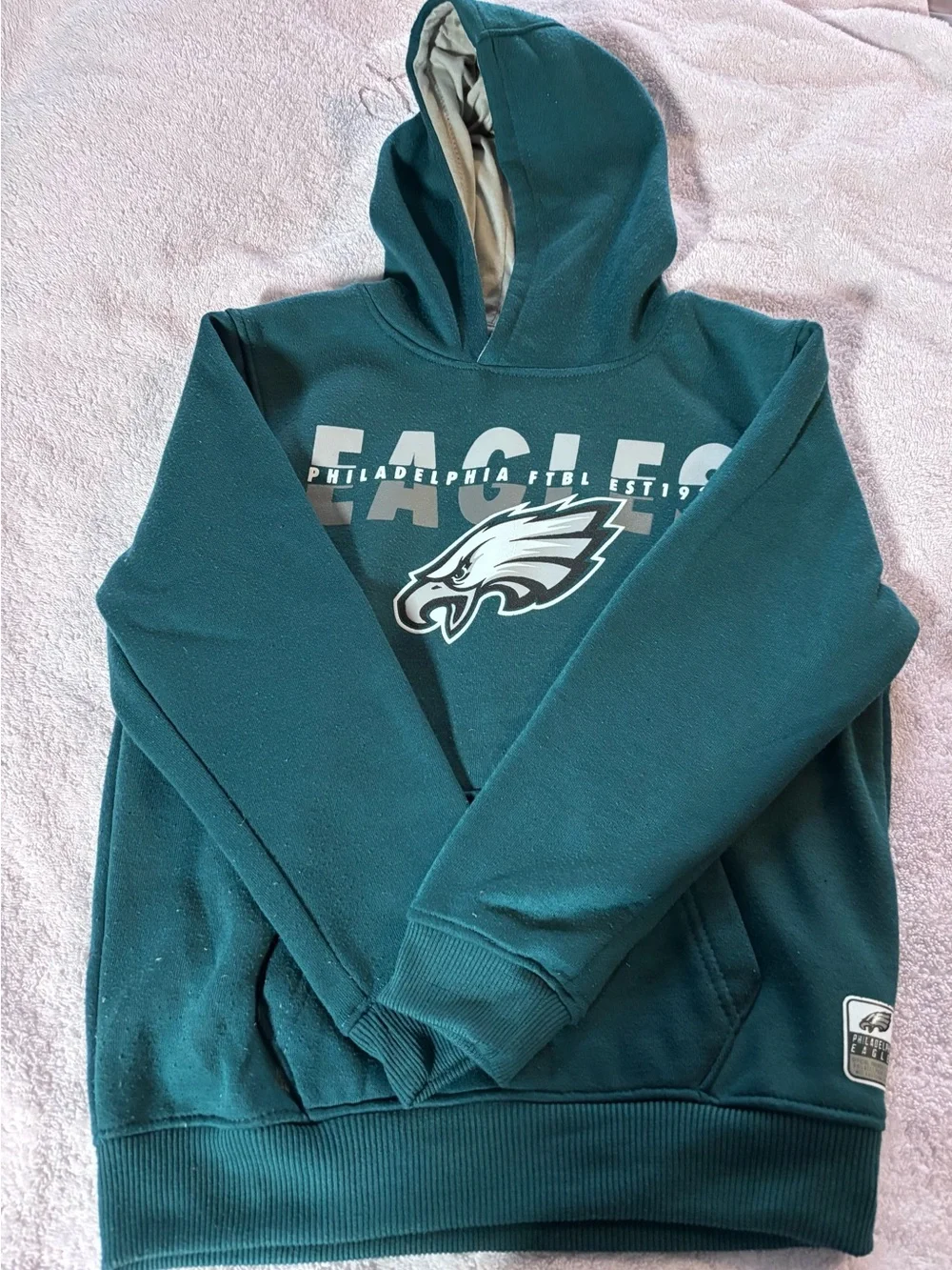 Boys sweatshirts - Eagles, Jordan, puma & champion - 4 total